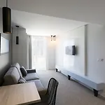 Logis Les Pins - Operalia فندق بالاروك ليه بان