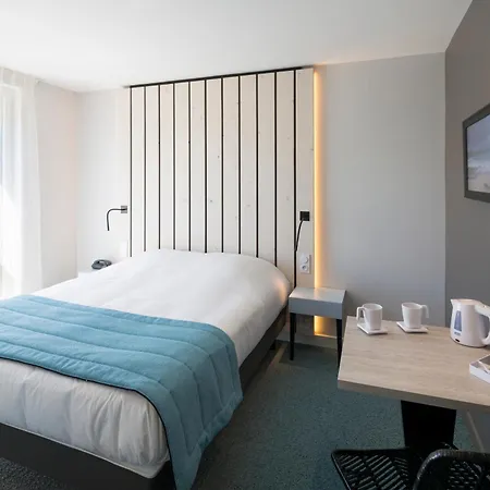 Opéralia Les Pins Hotel 3*