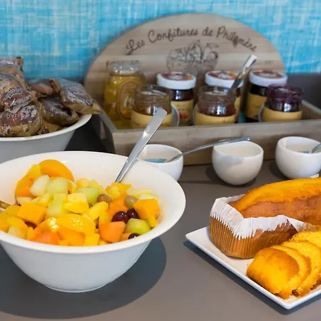 Logis Les Pins - Operalia 3* Balaruc-les-Bains