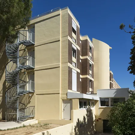 Logis Les Pins - Operalia