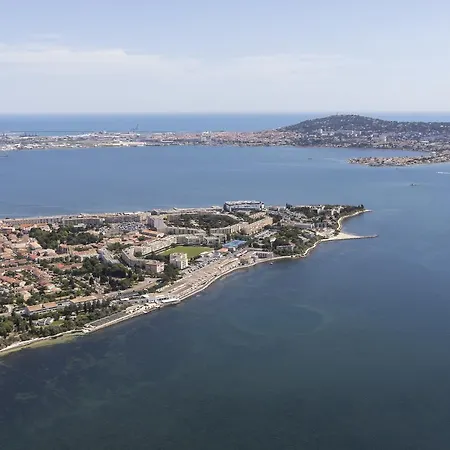 Szálloda Logis Les Pins - Operalia 3*